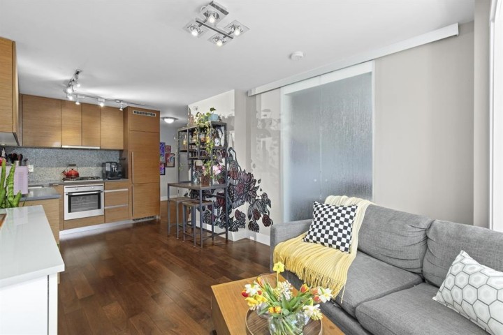 Photo 6 at 705 - 565 Smithe Street, Downtown VW, Vancouver West