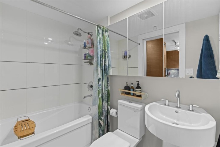 Photo 19 at 705 - 565 Smithe Street, Downtown VW, Vancouver West