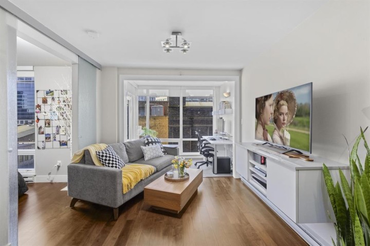 Photo 4 at 705 - 565 Smithe Street, Downtown VW, Vancouver West