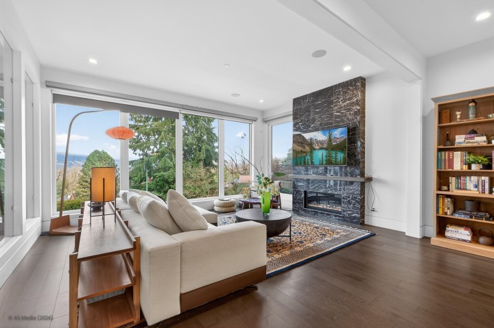 Photo 7 at 4350 Locarno Crescent, Point Grey, Vancouver West