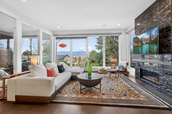 Photo 3 at 4350 Locarno Crescent, Point Grey, Vancouver West