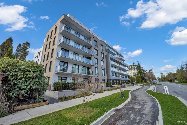 Photo 2 at 305 - 6859 Cambie Street, South Cambie, Vancouver West