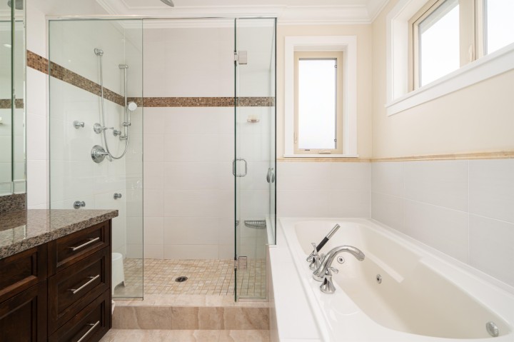 Photo 11 at 1683 W 64th Avenue, South Granville, Vancouver West