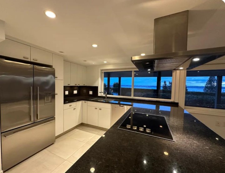 Photo 25 at 2390 Palmerston Avenue, Dundarave, West Vancouver