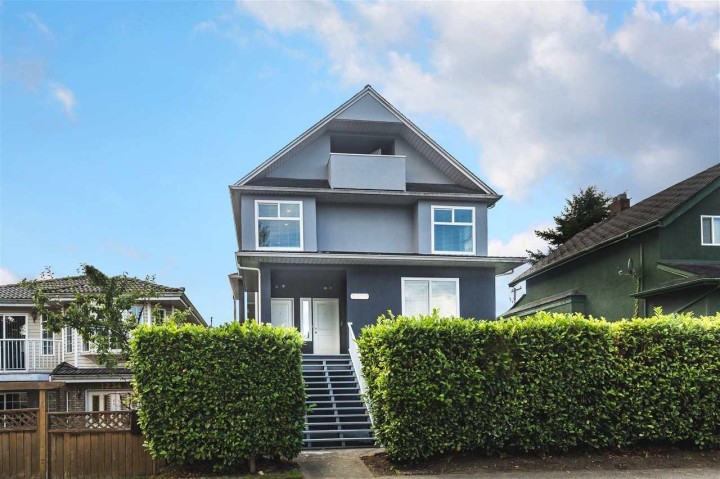 Photo 1 at 1222 E 12th Avenue, Mount Pleasant VE, Vancouver East