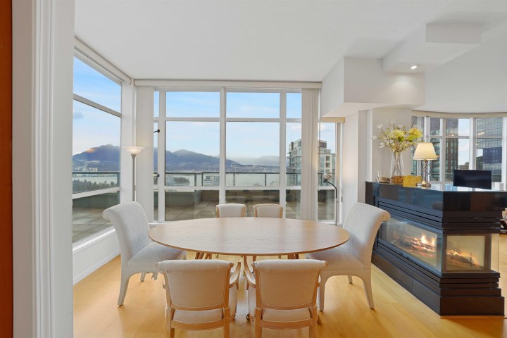 Photo 4 at 3402 - 1239 W Georgia Street, Coal Harbour, Vancouver West
