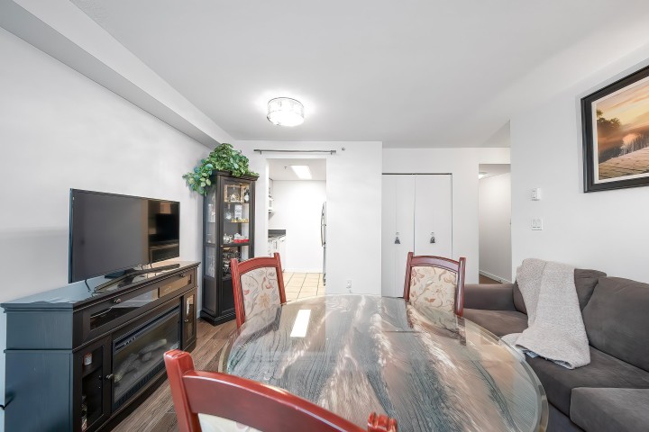 Photo 5 at 2303 - 1188 Howe Street, Downtown VW, Vancouver West