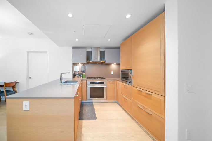 Photo 9 at 311 - 7228 Adera Street, South Granville, Vancouver West