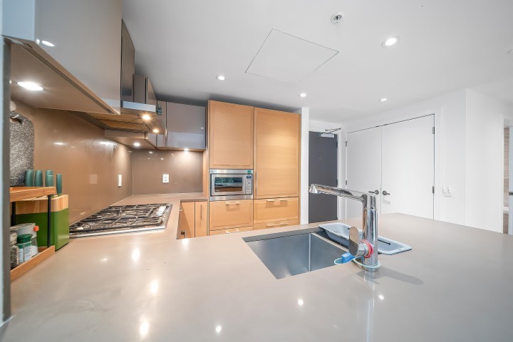 Photo 11 at 311 - 7228 Adera Street, South Granville, Vancouver West