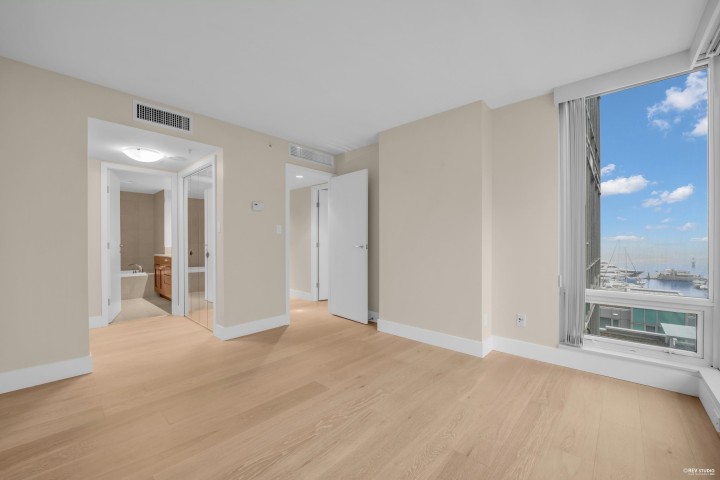 Photo 23 at 602 - 590 Nicola Street, Coal Harbour, Vancouver West