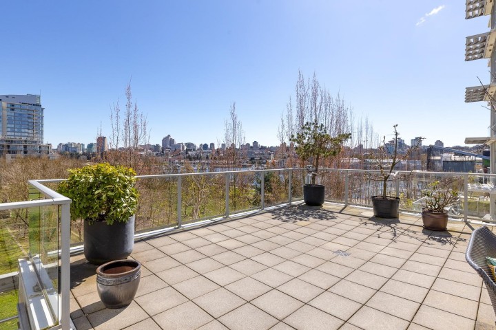 Photo 31 at 301 - 638 Beach Crescent, Yaletown, Vancouver West