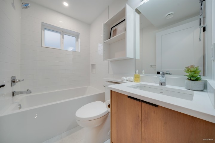 Photo 17 at 2658 Waterloo Street, Kitsilano, Vancouver West