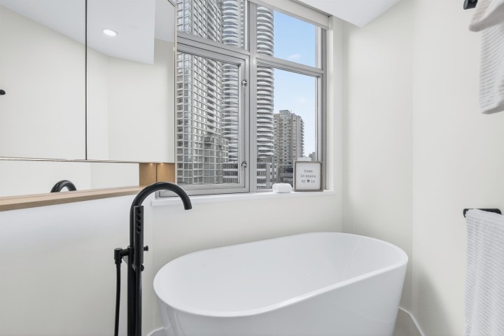 Photo 17 at 906 - 1050 Smithe Street, West End VW, Vancouver West