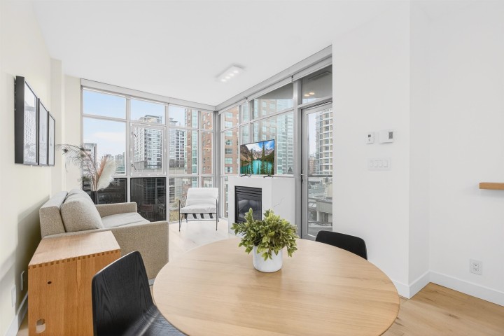 Photo 7 at 906 - 1050 Smithe Street, West End VW, Vancouver West