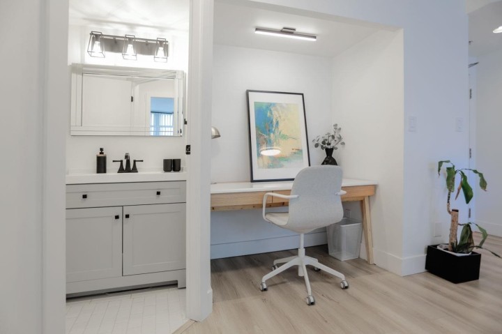 Photo 13 at 805 - 1166 Melville Street, Coal Harbour, Vancouver West