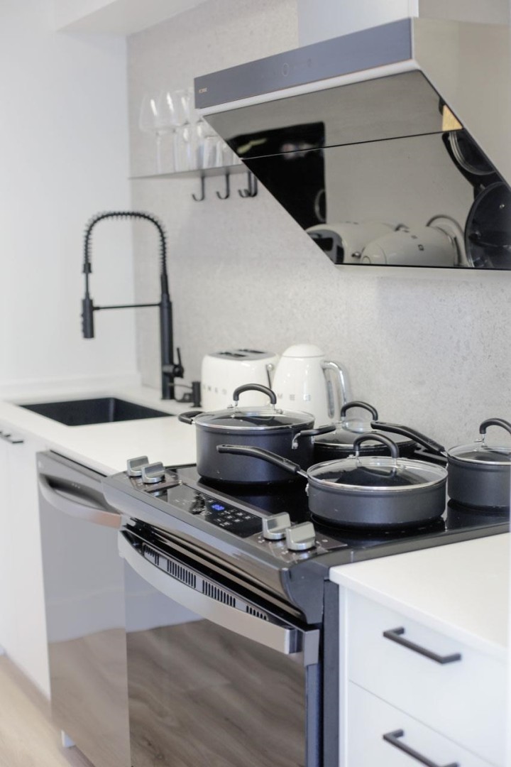 Photo 11 at 805 - 1166 Melville Street, Coal Harbour, Vancouver West