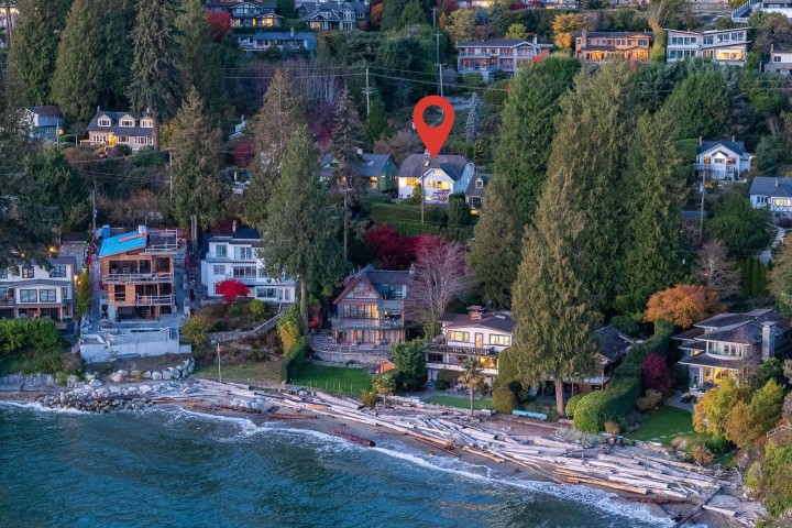 Photo 18 at 3260 Travers Avenue, West Bay, West Vancouver