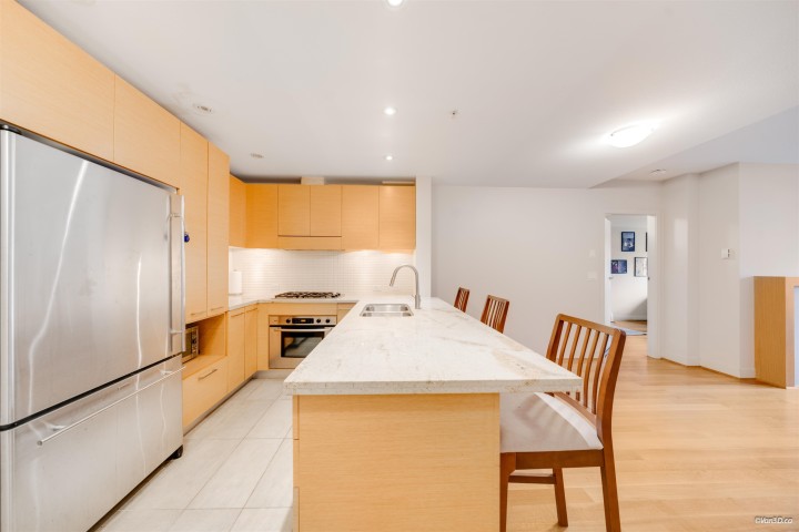 Photo 5 at 107 - 6015 Iona Drive, University VW, Vancouver West