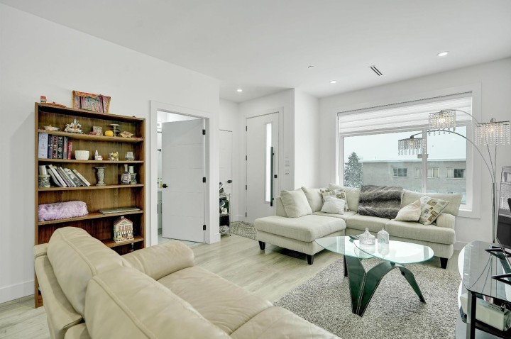 Photo 9 at 1421 E 62nd Avenue, Fraserview VE, Vancouver East