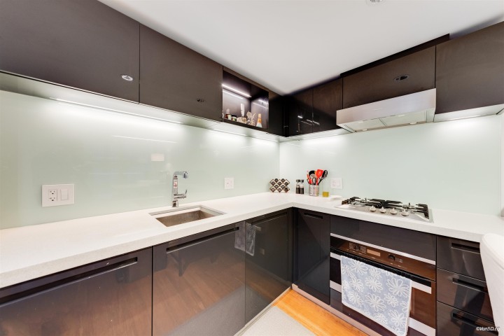 Photo 4 at 1103 - 777 Richards Street, Downtown VW, Vancouver West