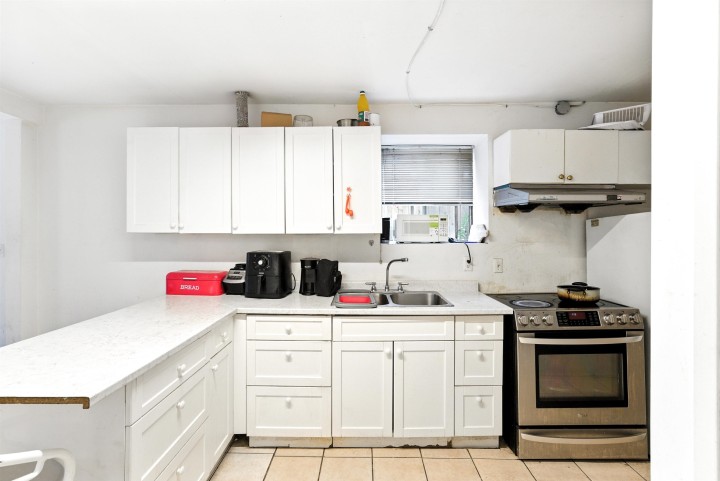 Photo 21 at 4987 Hoy Street, Collingwood VE, Vancouver East