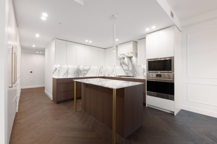 Photo 7 at 101 - 3668 W 10th Avenue, Kitsilano, Vancouver West