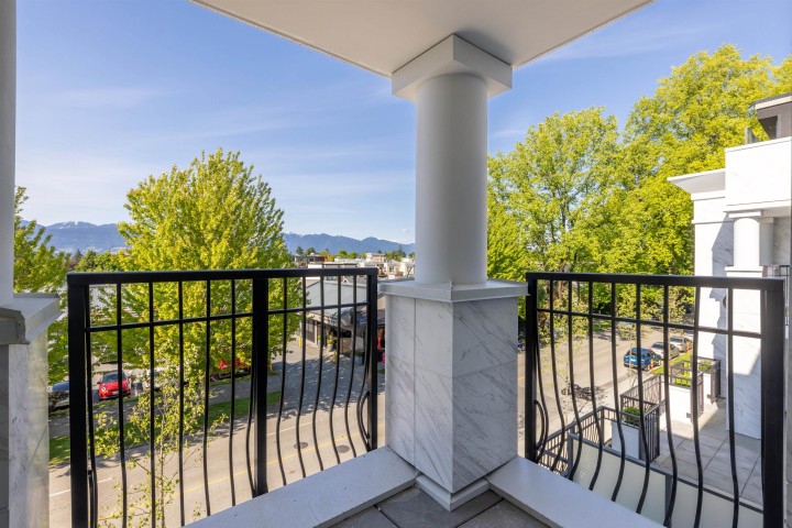 Photo 28 at 309 - 3668 W 10th Avenue, Kitsilano, Vancouver West
