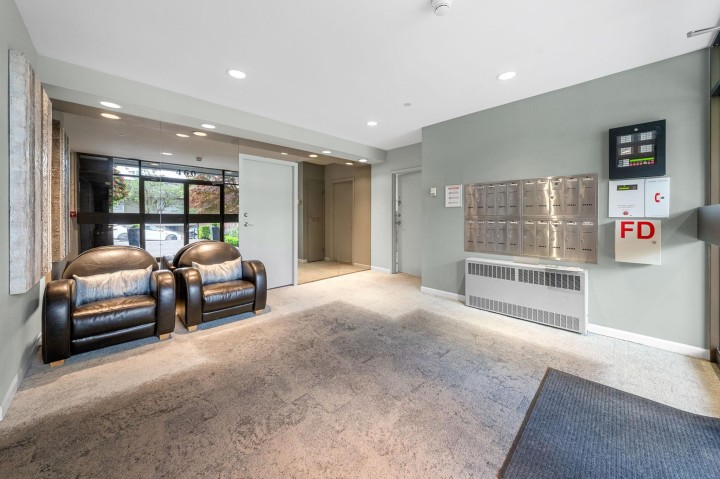 Photo 27 at 101A - 460 14th Street, Ambleside, West Vancouver