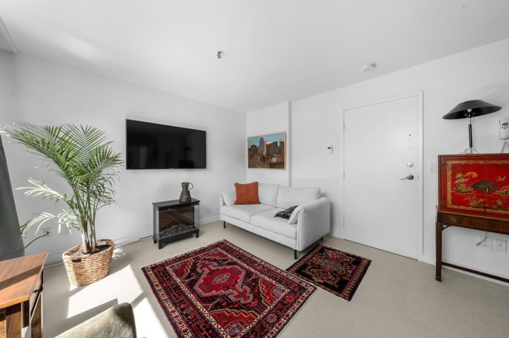 Photo 2 at 101A - 460 14th Street, Ambleside, West Vancouver