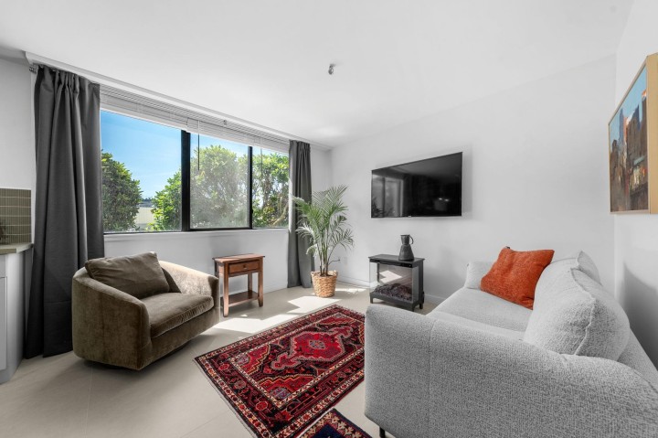 Photo 1 at 101A - 460 14th Street, Ambleside, West Vancouver