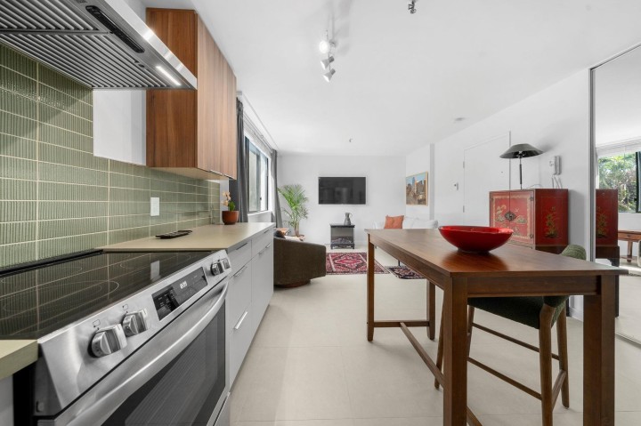 Photo 9 at 101A - 460 14th Street, Ambleside, West Vancouver