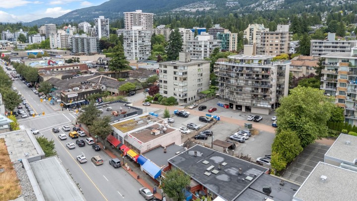 Photo 34 at 101A - 460 14th Street, Ambleside, West Vancouver