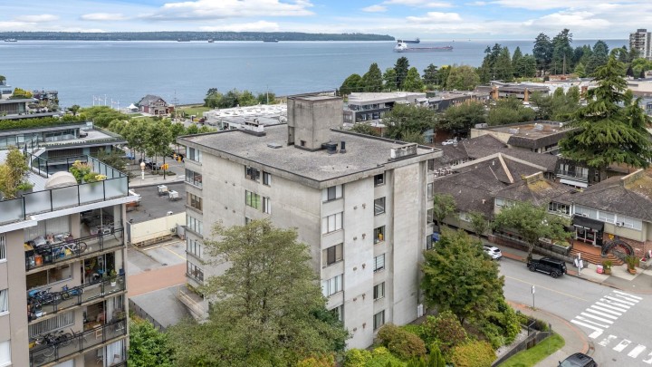 Photo 38 at 101A - 460 14th Street, Ambleside, West Vancouver