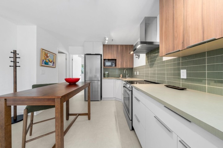 Photo 15 at 101A - 460 14th Street, Ambleside, West Vancouver