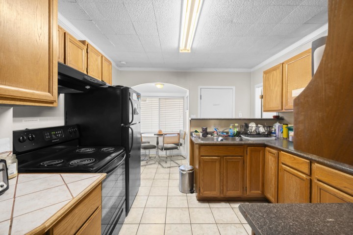 Photo 5 at 545 Skeena Street, Renfrew VE, Vancouver East