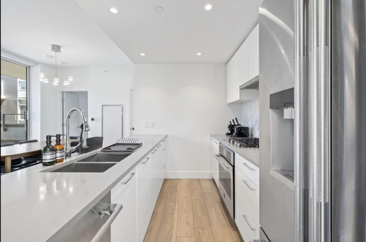 Photo 7 at 409 - 3581 E Kent Avenue North, South Marine, Vancouver East