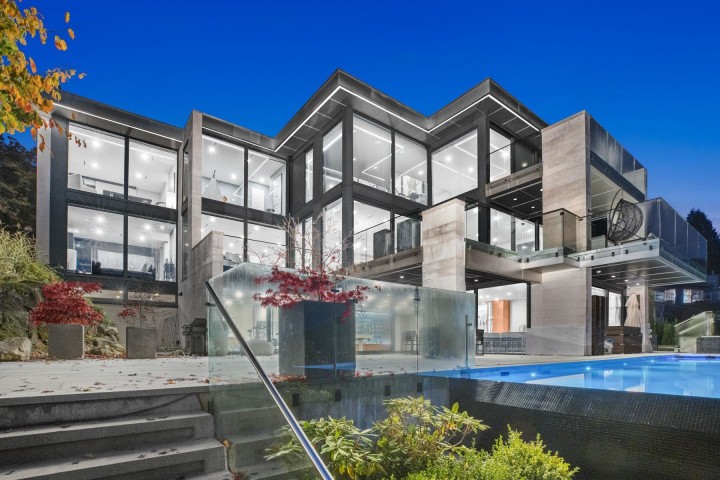 Photo 1 at 1027 Millstream Road, British Properties, West Vancouver