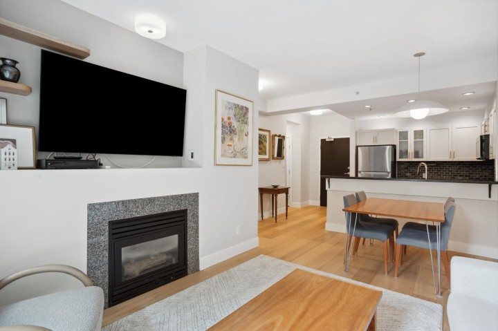 Photo 6 at 100 - 1688 Robson Street, West End VW, Vancouver West