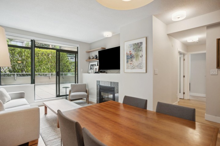 Photo 9 at 100 - 1688 Robson Street, West End VW, Vancouver West