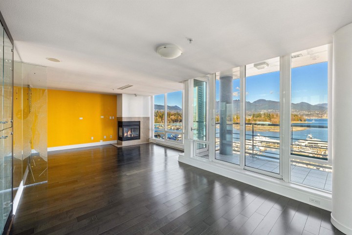 Photo 9 at 1002 - 499 Broughton Street, Coal Harbour, Vancouver West