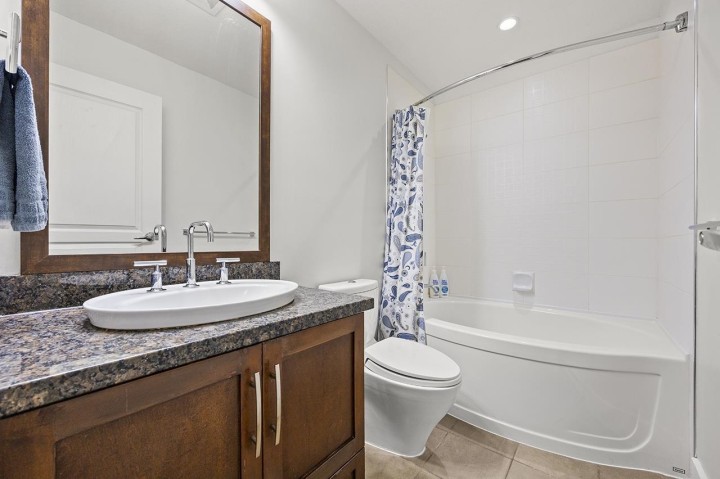 Photo 14 at 204 - 6333 Larkin Drive, University VW, Vancouver West