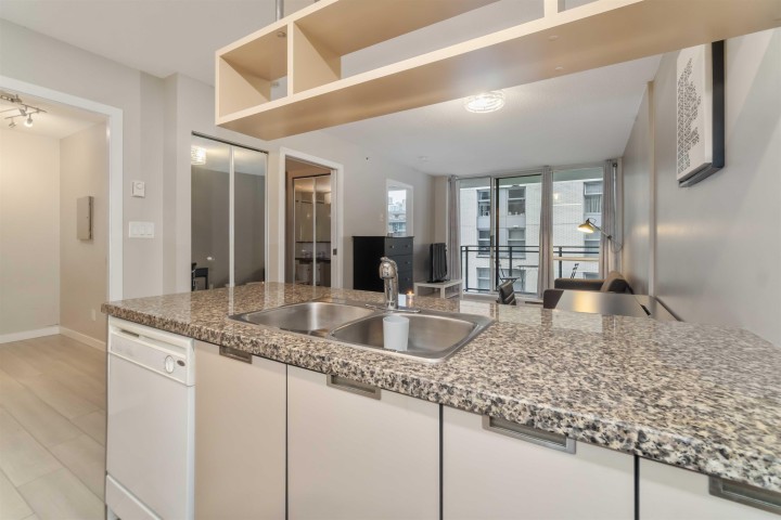 Photo 9 at 613 - 1082 Seymour Street, Downtown VW, Vancouver West