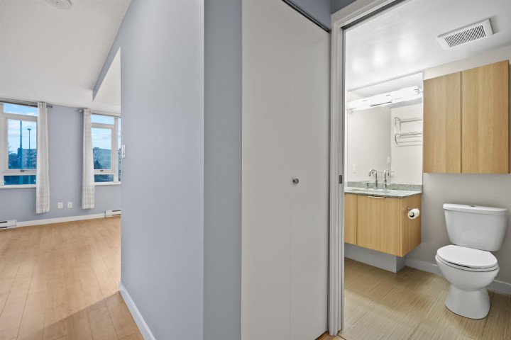 Photo 23 at 512 - 445 W 2nd Avenue, False Creek, Vancouver West