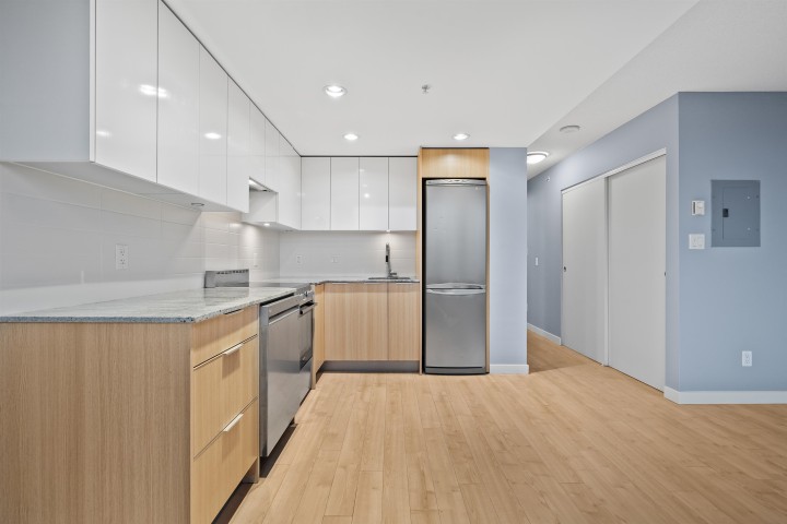 Photo 15 at 512 - 445 W 2nd Avenue, False Creek, Vancouver West