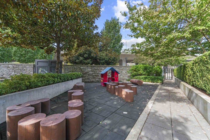 Photo 25 at 512 - 445 W 2nd Avenue, False Creek, Vancouver West