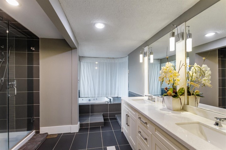 Photo 13 at 1995 Sasamat Place, Point Grey, Vancouver West