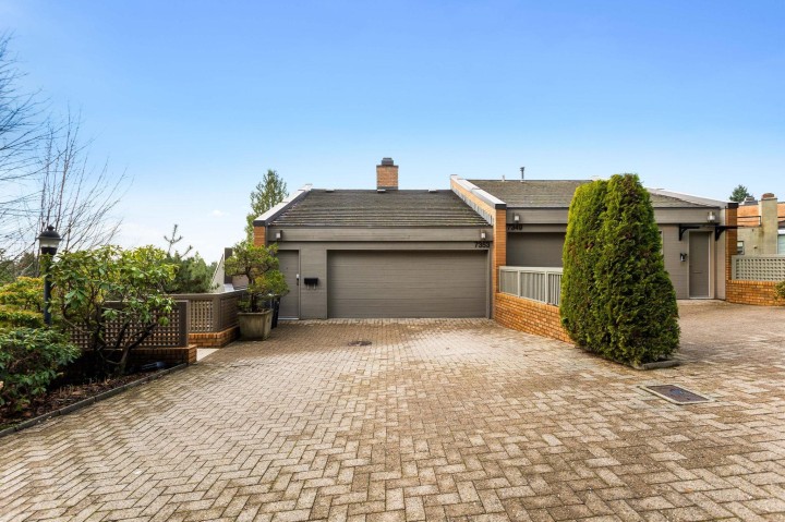 Photo 1 at 7353 Yew Street, Southlands, Vancouver West