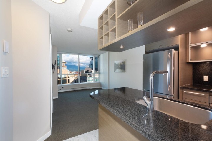 Photo 4 at 2102 - 833 Seymour Street, Downtown VW, Vancouver West