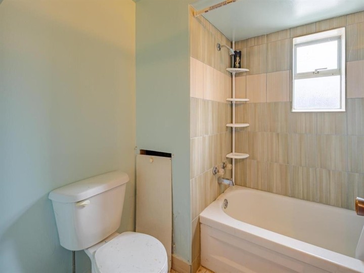 Photo 13 at 3687 E 26th Avenue, Renfrew Heights, Vancouver East