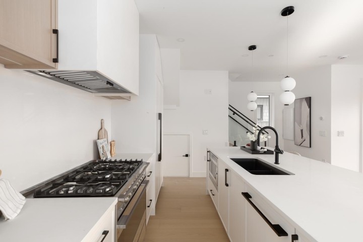 Photo 7 at 1 - 5969 Granville Street, South Granville, Vancouver West